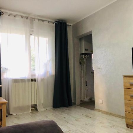 Dmi Apartment Jászvásár Kültér fotó