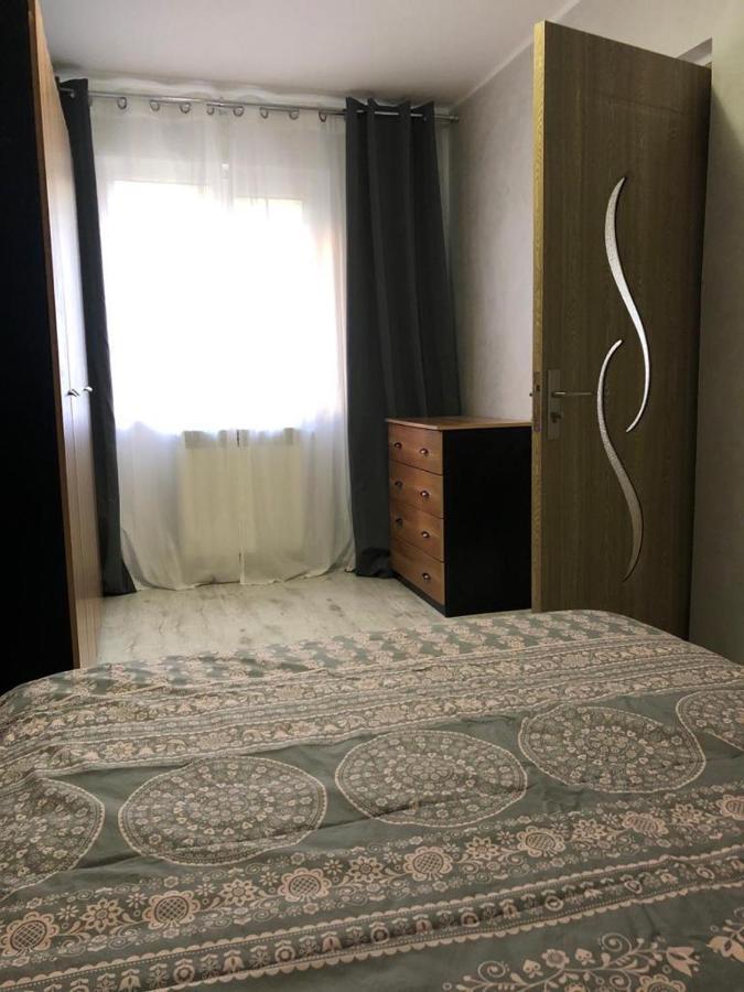 Dmi Apartment Jászvásár Kültér fotó