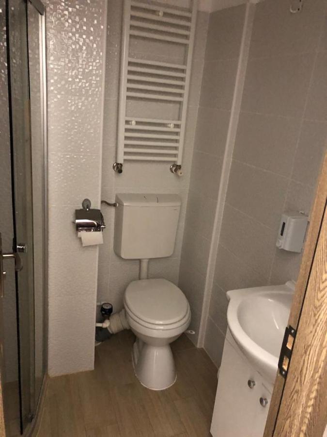 Dmi Apartment Jászvásár Kültér fotó